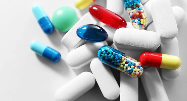 supplement formulation and ingredients on table
